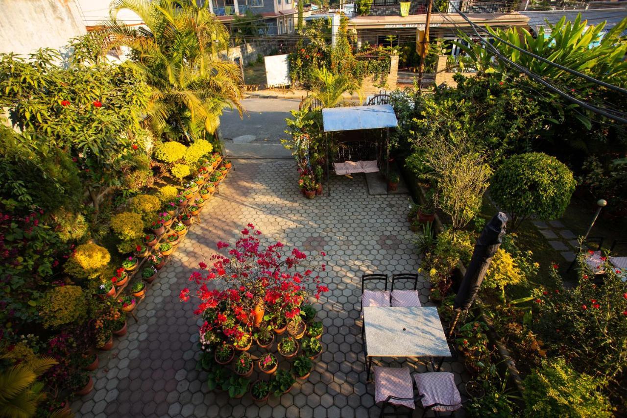Hotel Orchid Покхара Екстер'єр фото