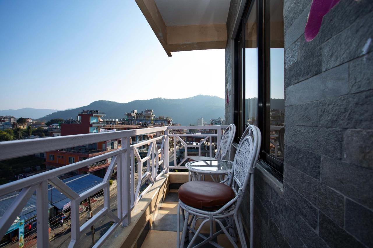 Hotel Orchid Покхара Екстер'єр фото