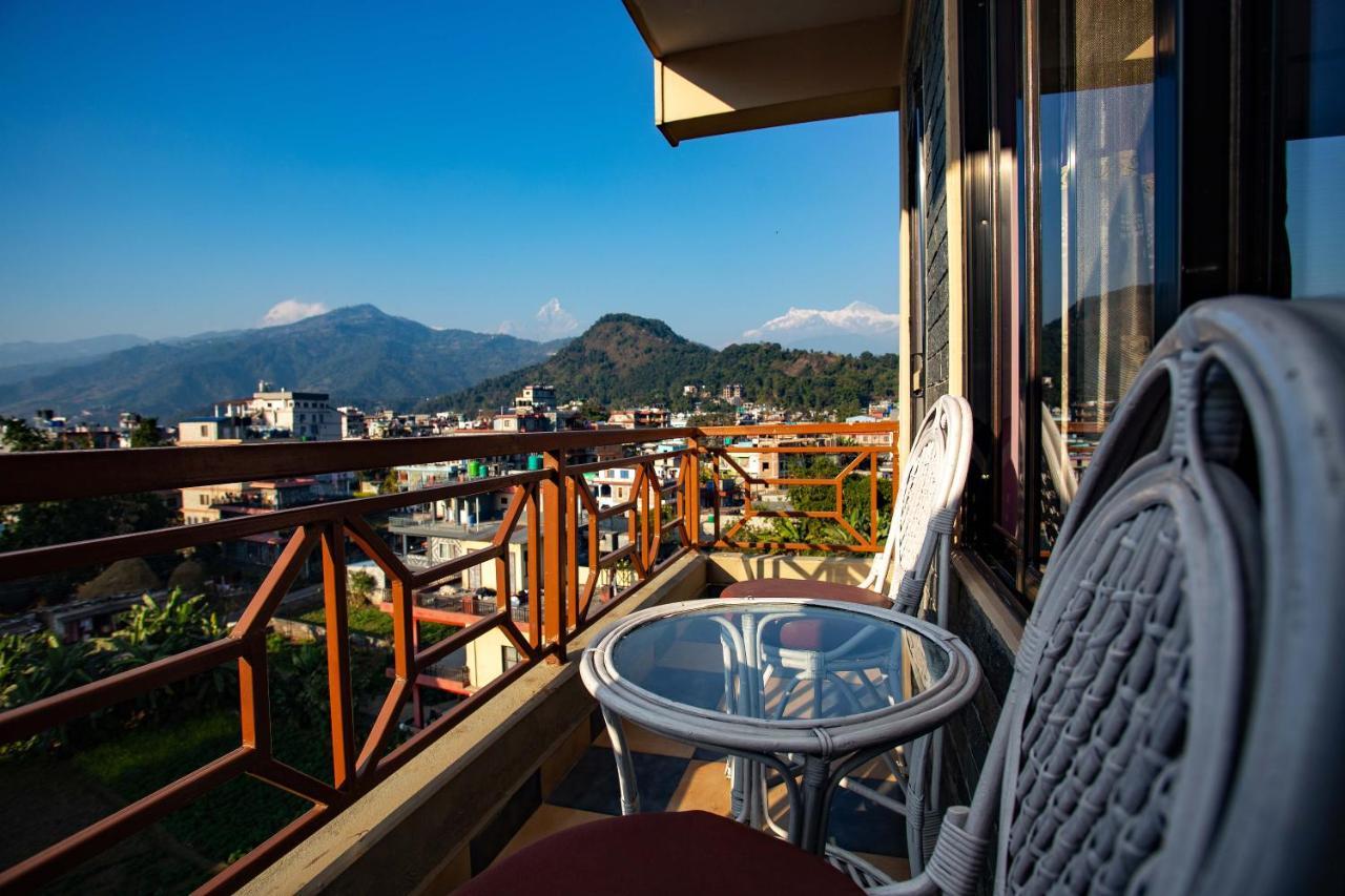 Hotel Orchid Покхара Екстер'єр фото