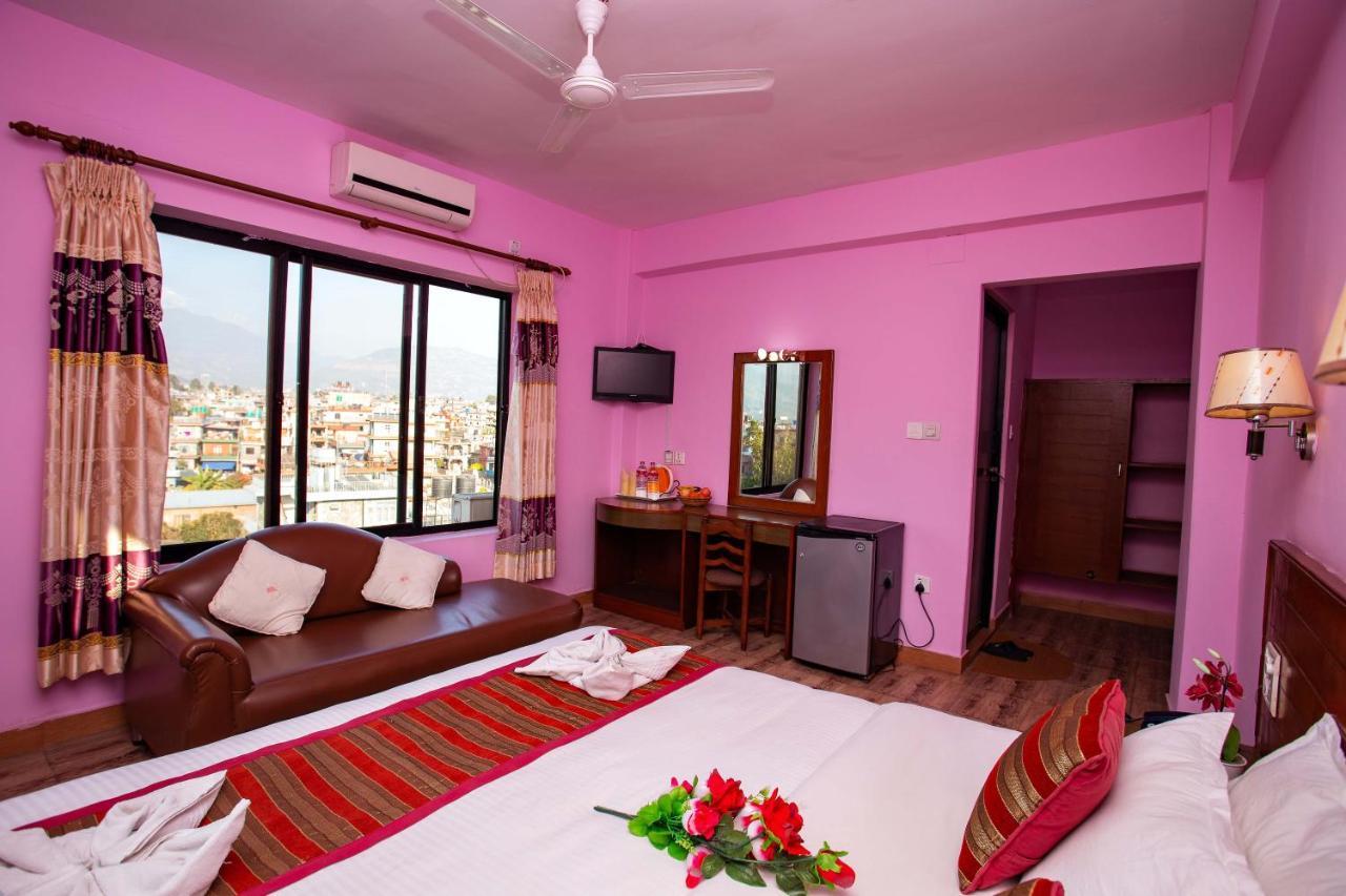 Hotel Orchid Покхара Екстер'єр фото
